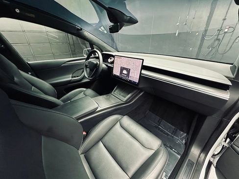 Used 2023 Tesla Model X Plaid AWD/4WD image 18