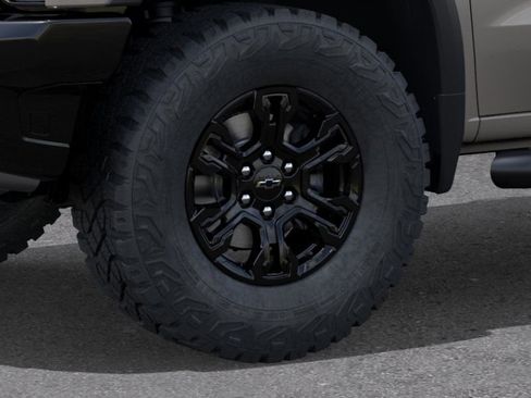 New 2026 Chevrolet Silverado 1500 ZR2 image 9