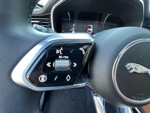 Used 2026 Jaguar F-PACE R-Dynamic S AWD/4WD image 21
