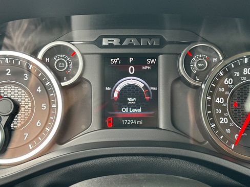 Used 2025 RAM 1500 Big Horn AWD/4WD image 23