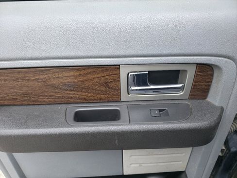 Used 2013 Ford F150 Lariat w/ Luxury Equipment Group image 25