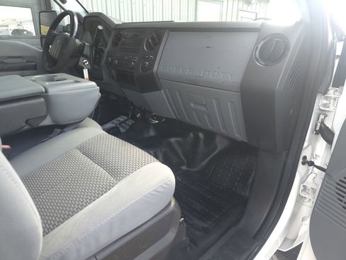 Used 2011 Ford F250 XL w/ Skid Plate Pkg AWD/4WD image 16