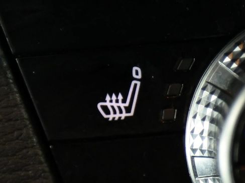 Used 2024 Mitsubishi Outlander SE Black Edition FWD image 27