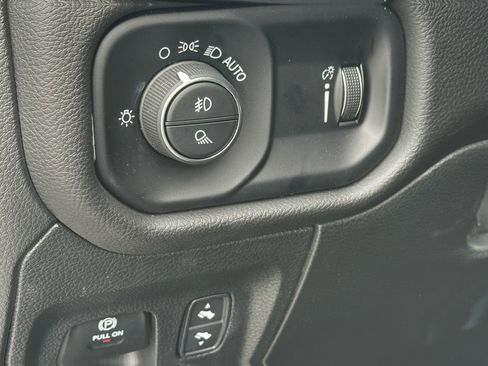 Used 2025 RAM 1500 Big Horn AWD/4WD image 25