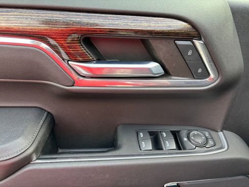 Used 2023 GMC Sierra 1500 Elevation image 10