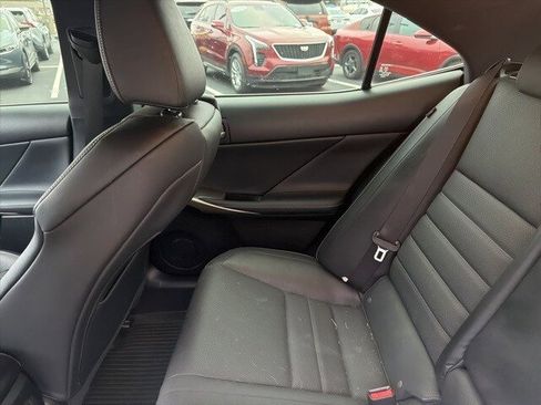 Used 2018 Lexus IS 350 AWD image 17