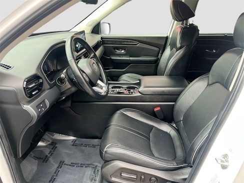 Used 2023 Honda Pilot Elite image 22