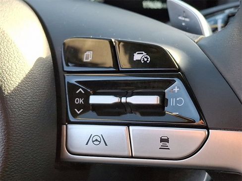 Used 2023 Hyundai Tucson Limited w/ Cargo Package image 24