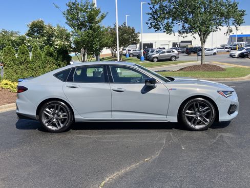 Used 2025 Acura TLX SH-AWD w/ A-SPEC Pkg image 11