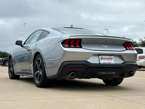 Used 2024 Ford Mustang Premium RWD image 6