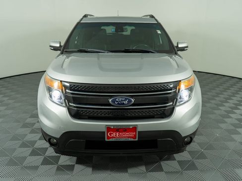 Used 2014 Ford Explorer Limited w/ Equipment Group 302A image 2