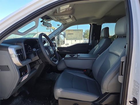 New 2024 Ford F550 4x4 SuperCab Super Duty image 16