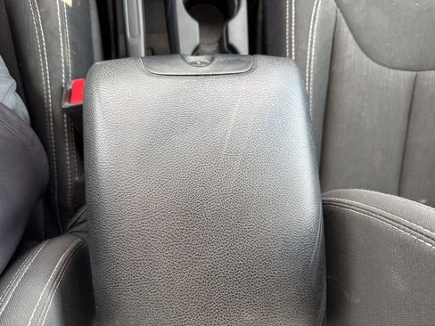 Used 2018 Jeep Wrangler Rubicon w/ Power Convenience Group image 23