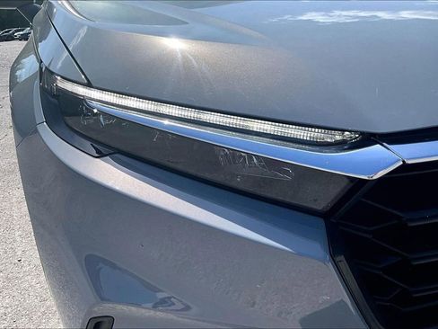 Used 2023 Honda CR-V LX image 29