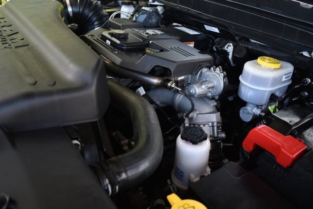 Used 2024 RAM 2500 Laramie w/ Safety Group AWD/4WD image 21