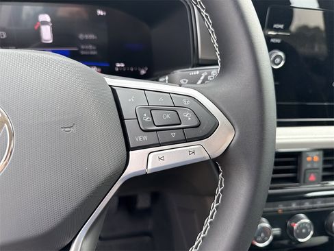 New 2026 Volkswagen Taos S image 15