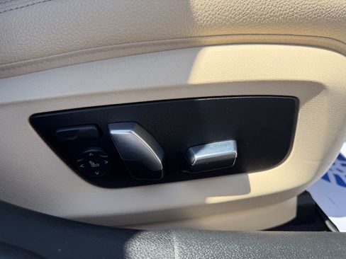 Used 2019 BMW 540i xDrive w/ Convenience Package AWD/4WD image 15