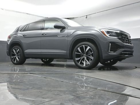 New 2026 Volkswagen Atlas Cross Sport SEL Premium R-Line AWD/4WD image 40