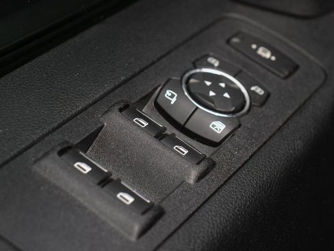 Used 2019 Ford F250 Lariat w/ Lariat Ultimate Package AWD/4WD image 17