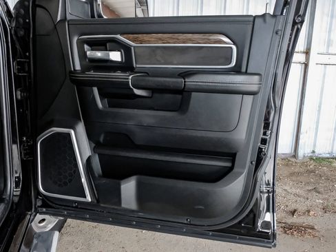 Used 2021 RAM 3500 Laramie AWD/4WD image 46