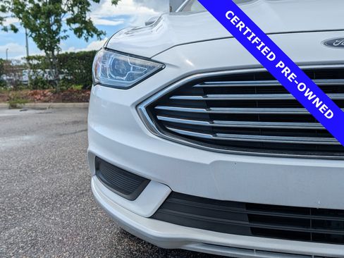 Certified 2018 Ford Fusion SE FWD image 9