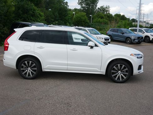 Certified 2023 Volvo XC90 B5 Core w/ Climate Package AWD/4WD image 8