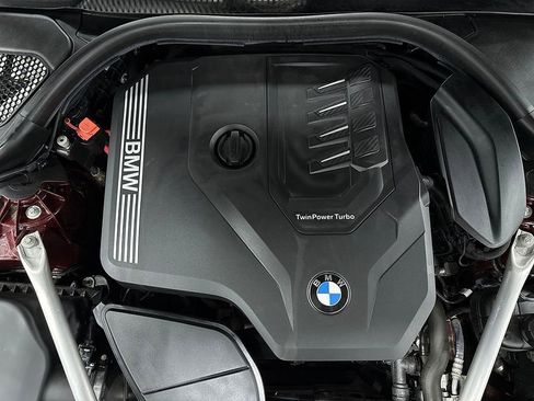 Used 2023 BMW 530i xDrive w/ Premium Package image 12