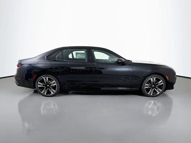 Used 2026 BMW 760i xDrive AWD/4WD image 8