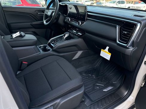 New 2026 GMC Canyon Elevation w/ Technology Package RWD image 15