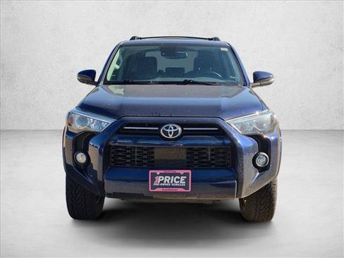 Used 2020 Toyota 4Runner SR5 Premium w/ Moonroof Package AWD/4WD image 2