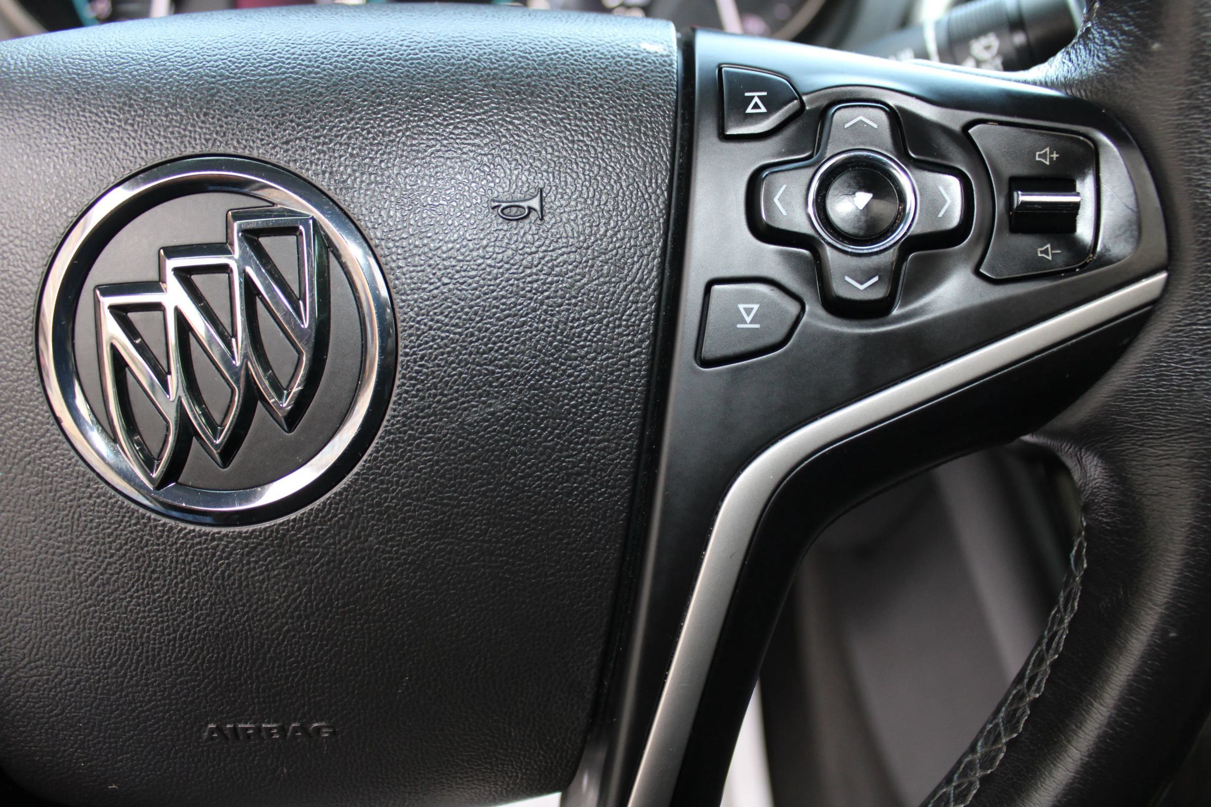 Used 2016 Buick LaCrosse Leather FWD image 17