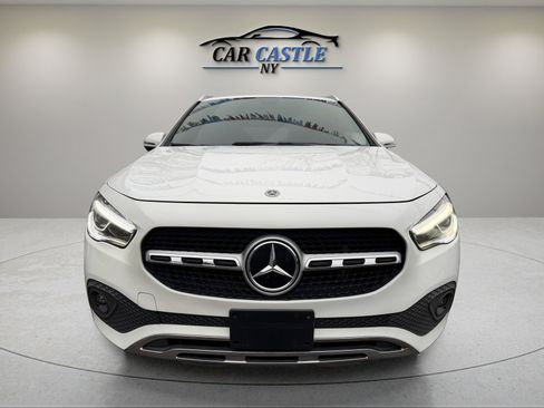 Used 2022 Mercedes-Benz GLA 250 4MATIC w/ Premium Package Lite image 3