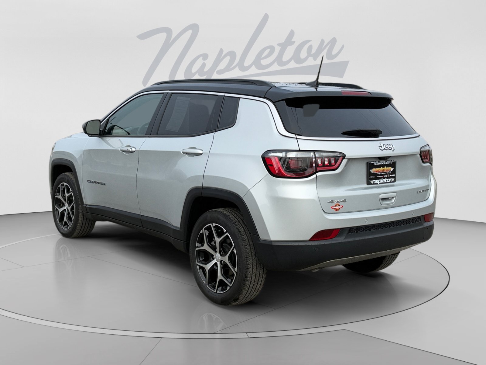 Certified 2024 Jeep Compass Limited AWD/4WD image 3