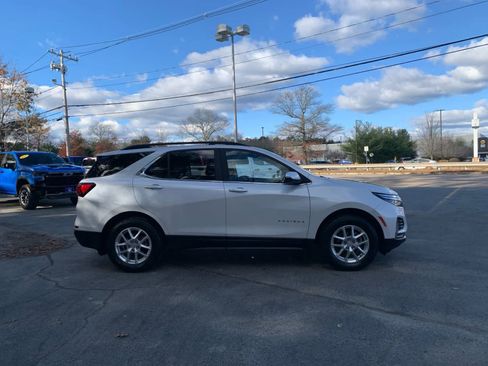 Used 2023 Chevrolet Equinox LT image 7