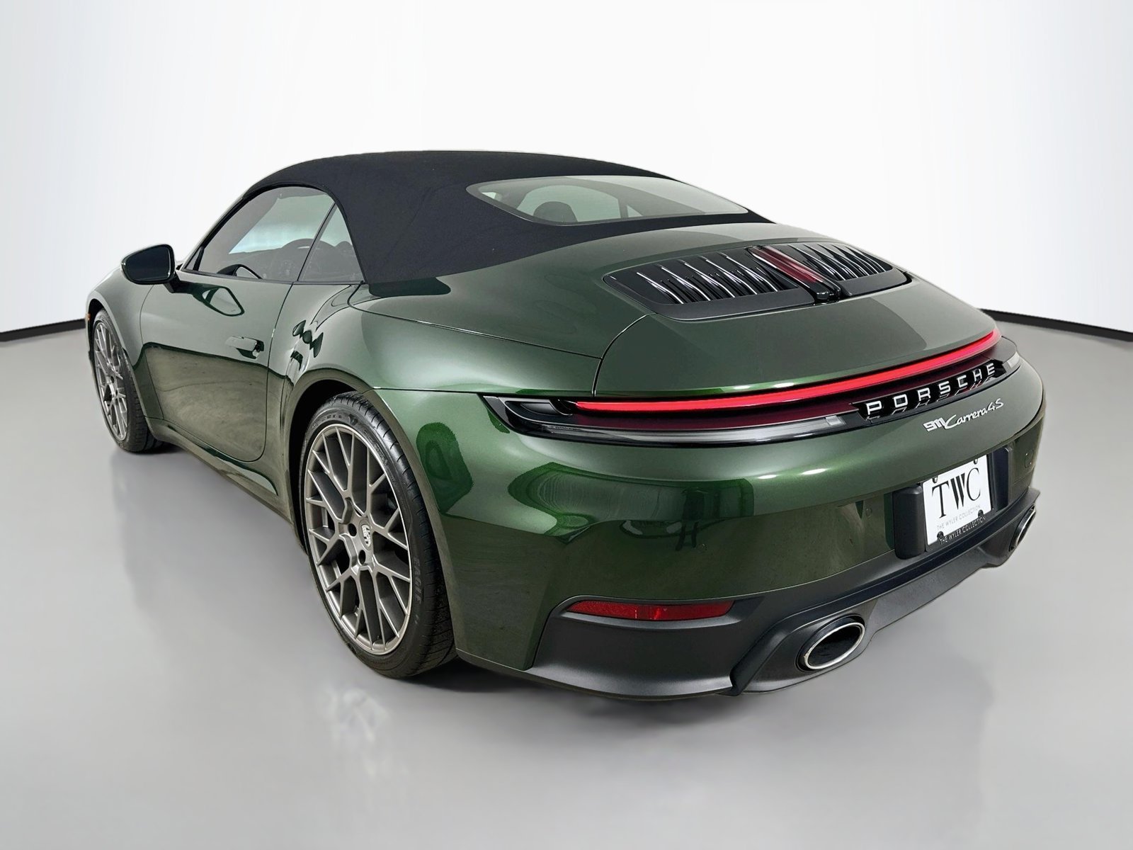 Used 2026 Porsche 911 Carrera 4S AWD/4WD image 7