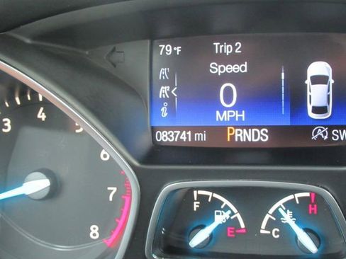 Used 2018 Ford Escape Titanium image 32