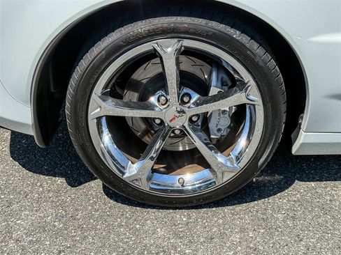 Used 2010 Chevrolet Corvette Grand Sport w/ Preferred Equipment Group RWD image 38