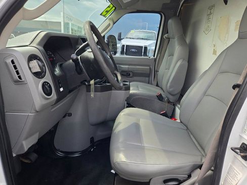 Used 2015 Ford E-350 and Econoline 350 Super Duty RWD image 15