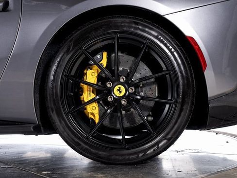 Certified 2021 Ferrari 812 GTS image 18