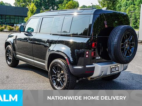 Used 2025 Land Rover Defender 110 S AWD/4WD image 5