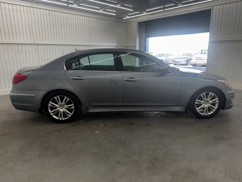 Used 2014 Hyundai Genesis 3.8 w/ Technology Package 03 image 6