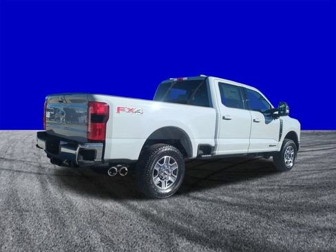 New 2026 Ford F250 Lariat w/ FX4 Off-Road Package AWD/4WD image 4