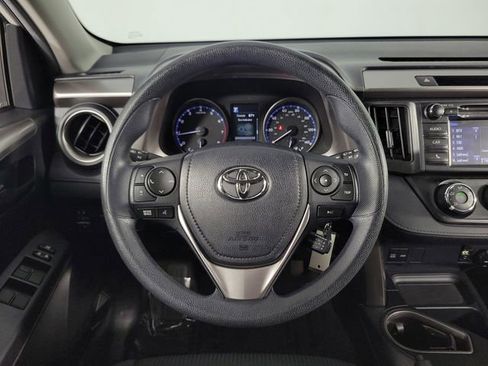 Used 2017 Toyota RAV4 LE w/ Carpet Mat Package FWD image 21