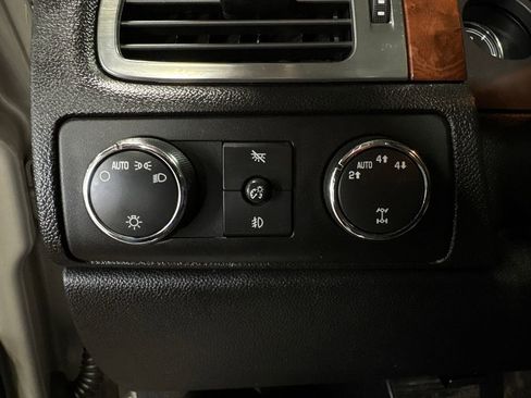 Used 2007 Chevrolet Avalanche LTZ w/ LTZ Preferred Equipment Group image 18