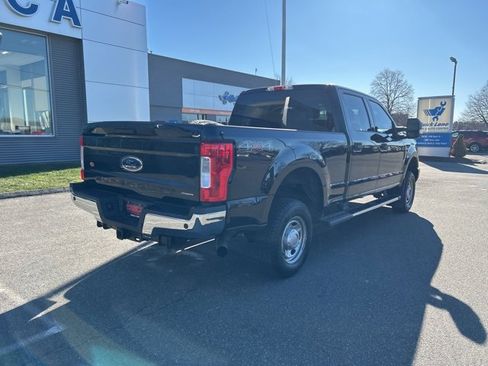 Used 2017 Ford F250 XLT w/ XLT Value Package image 7
