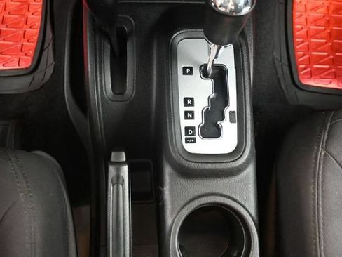 Used 2015 Jeep Wrangler Sport AWD/4WD image 14