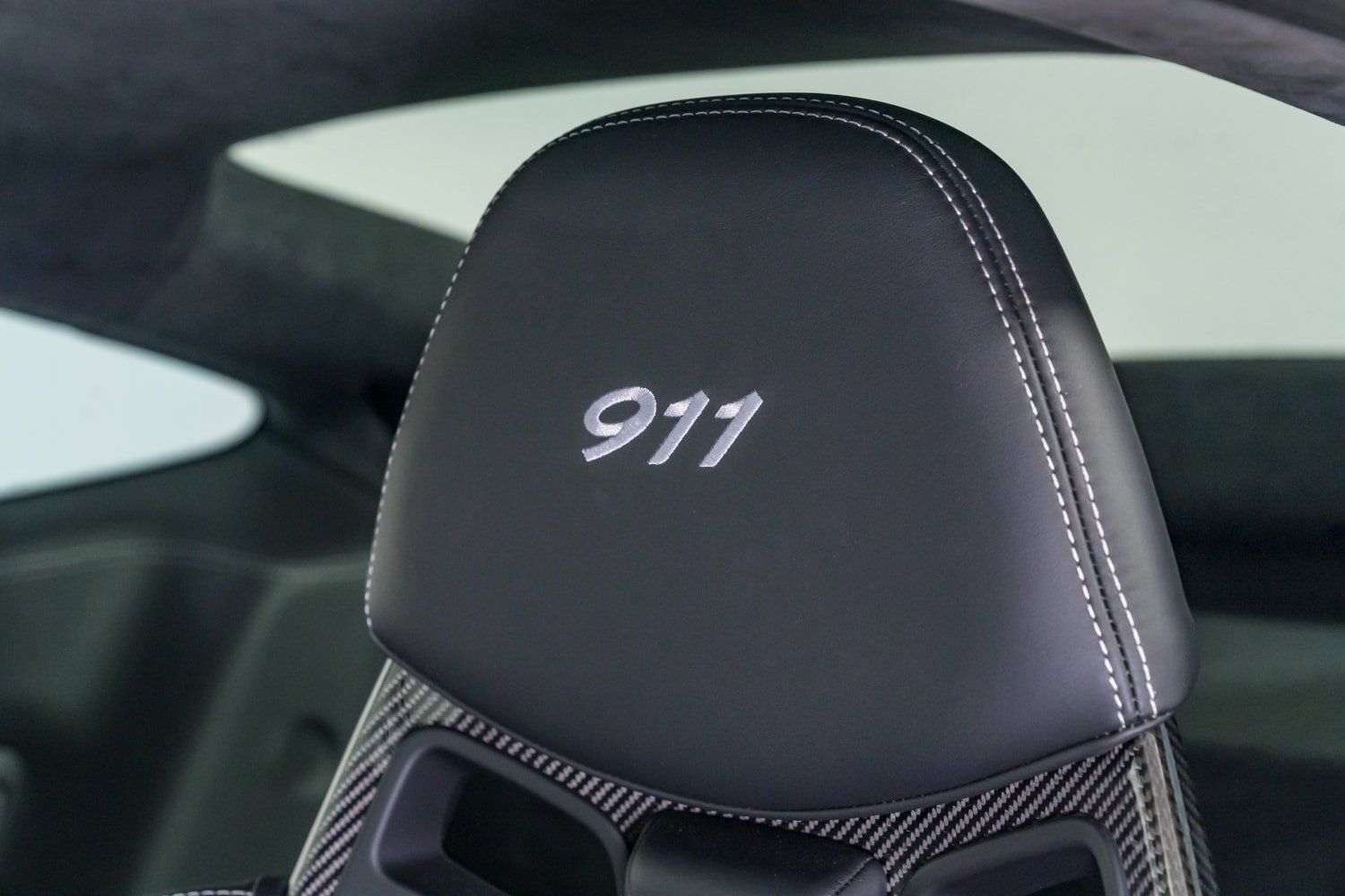 Used 2018 Porsche 911 Carrera T w/ Carrera T Interior Package RWD image 20