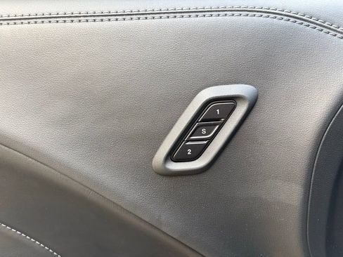 Used 2023 Dodge Challenger R/T w/ Plus Package image 23