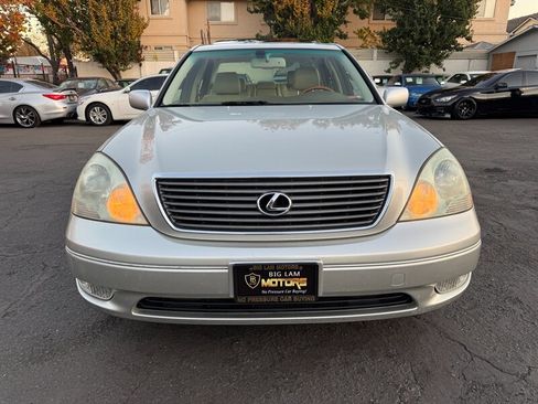 Used 2002 Lexus LS 430 image 2
