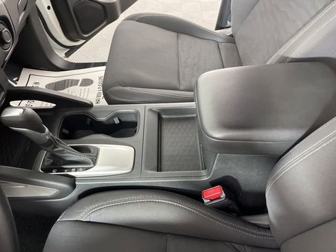 Used 2024 Nissan Frontier SV image 27